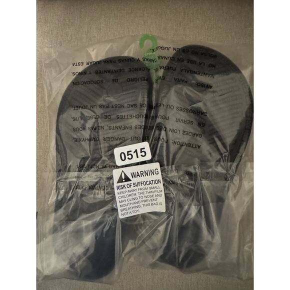 Crocs Classic Flip V2 Black Unisex Flip Flops Comfort Everyday Men’s 6 Women’s 8 - Picture 7 of 10